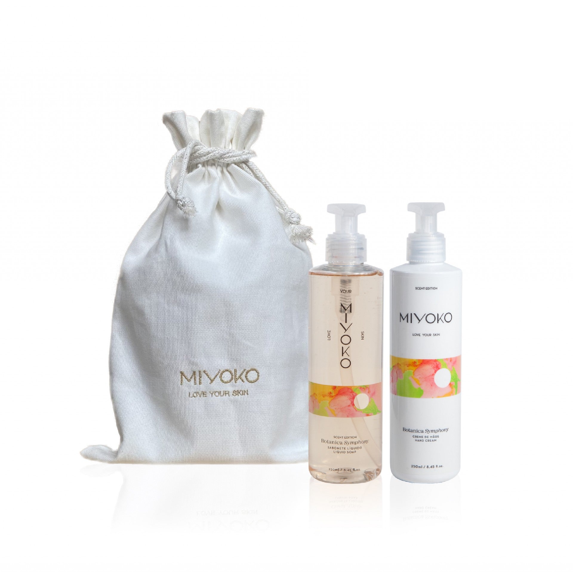 Coffret com bolsa de algodão que inclui um sabonete líquido de 250ml e um creme de mãos de 250ml, do aroma Botanica Symphony.